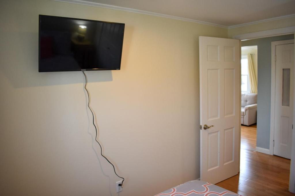 Seaside Serenity, Just A Block /0.1 Mile Away From The Beach Yarmouth Port Esterno foto