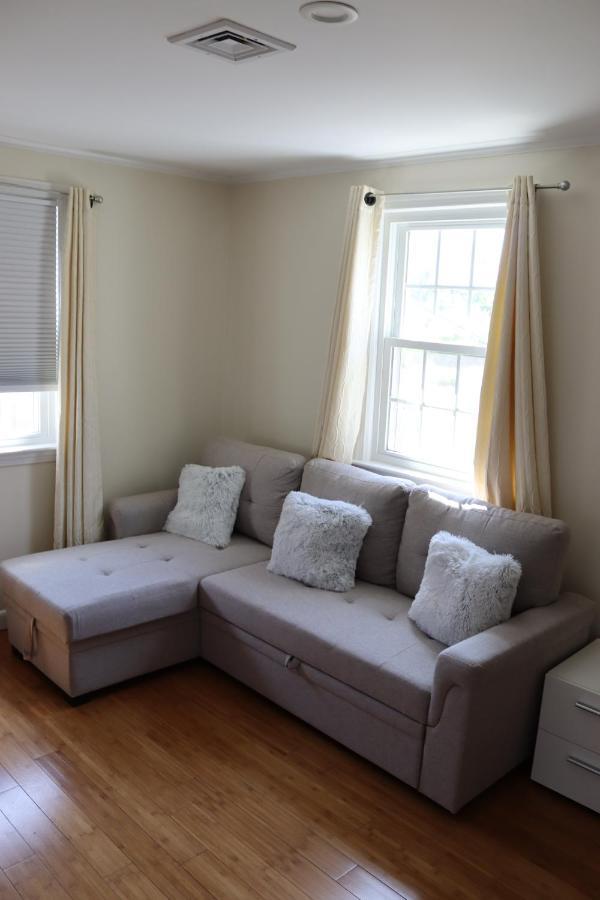 Seaside Serenity, Just A Block /0.1 Mile Away From The Beach Yarmouth Port Esterno foto